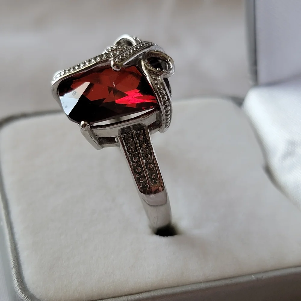Gift Bow Garnet Simulated Gemstone Present Ring Silver Tone Christmas Holiday